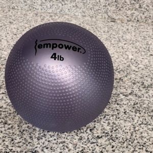 EUC Empower 4lb Gray/Blk Fitness Ball including a Gin Miller 30 min workout DVD